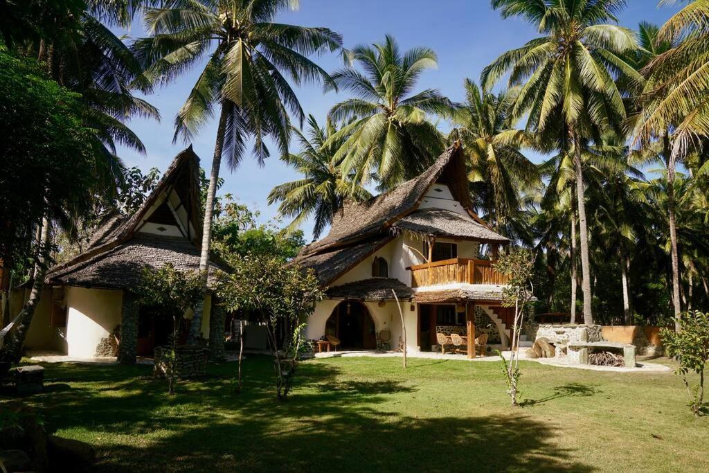 Beach-Front Sumbawa Surf House Lemonga Exterior foto