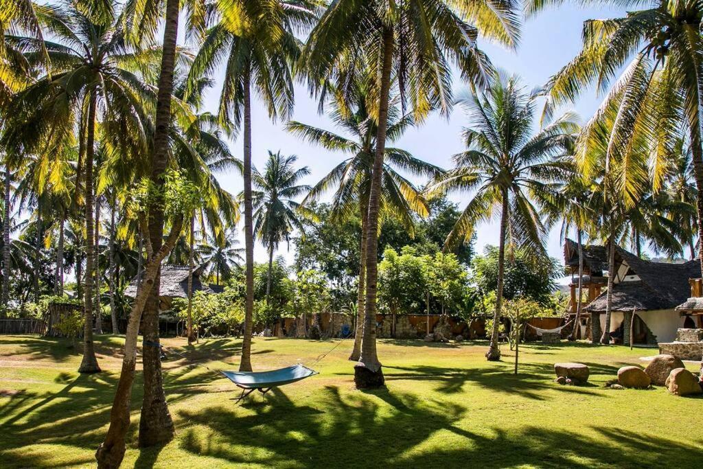 Beach-Front Sumbawa Surf House Lemonga Exterior foto